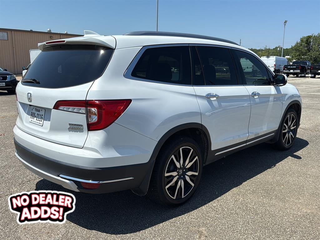 Used 2021 Platinum White Pearl Honda Touring w/Rear Captain