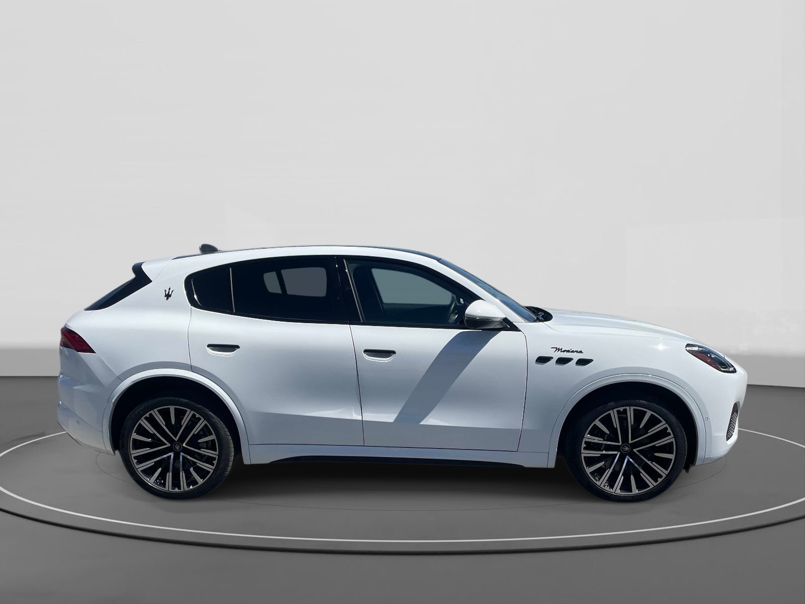 Used 2025 Bianco Maserati Modena image 3
