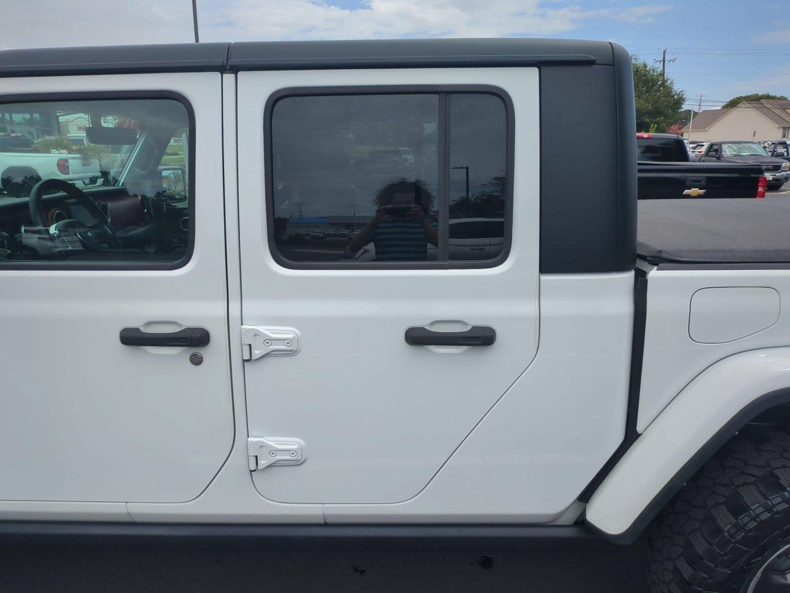 Used 2023 Bright White Clearcoat Jeep Rubicon image 30