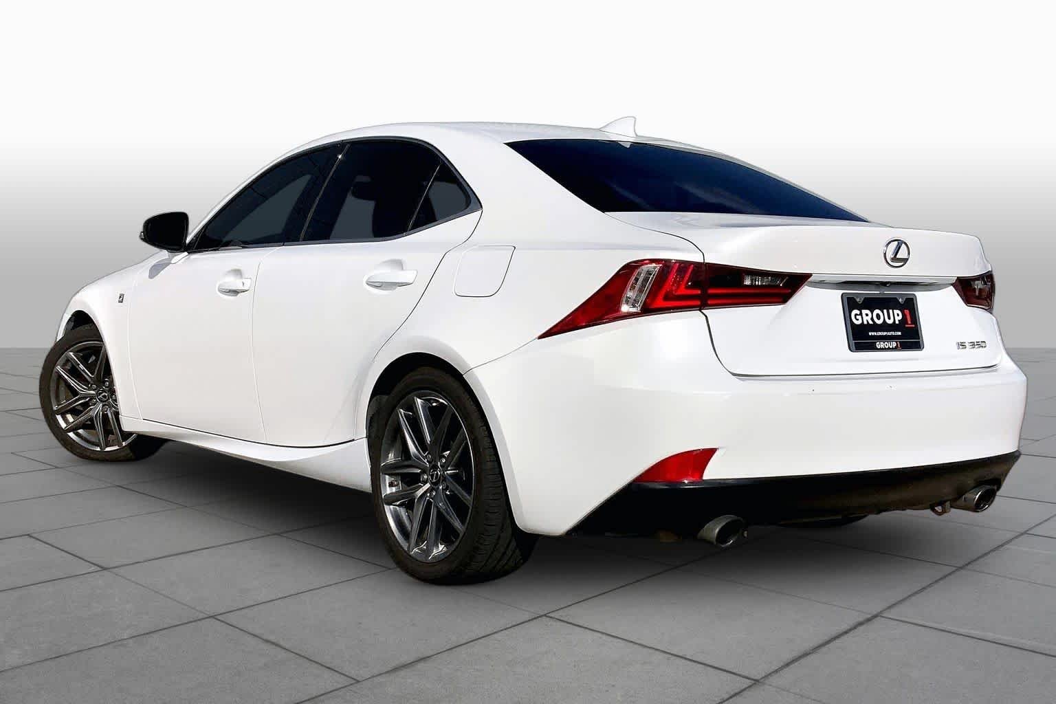 Used 2014 Ultra White Lexus  image 11