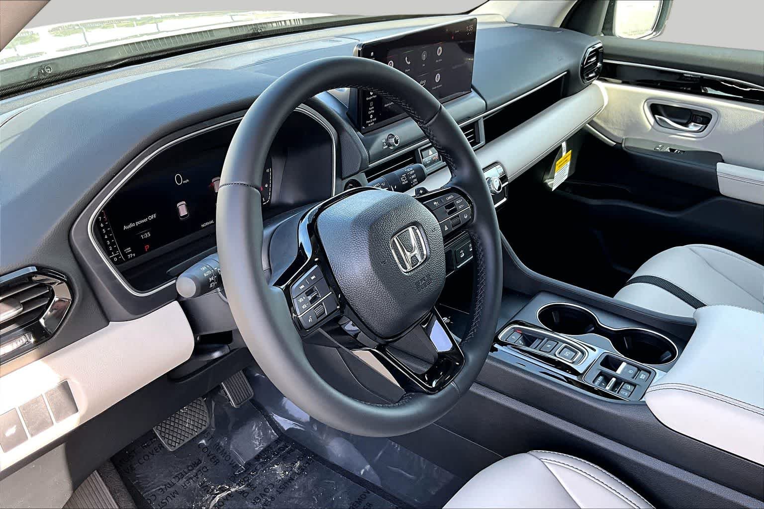 New 2026 Solar Silver Metallic Honda EX-L image 8