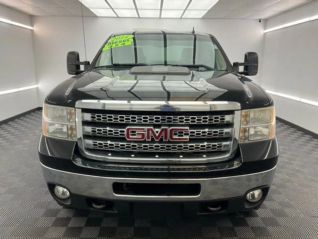 Used 2014 Black GMC SLT image 2