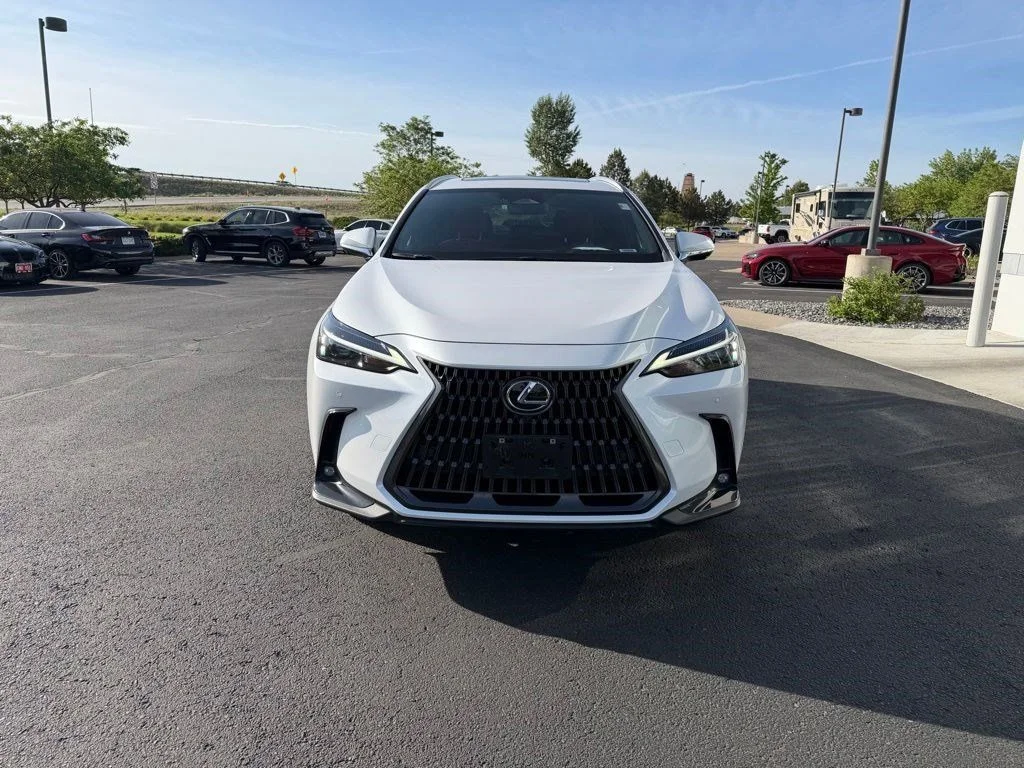 Used 2025 White Pearl Lexus 350h Premium image 8