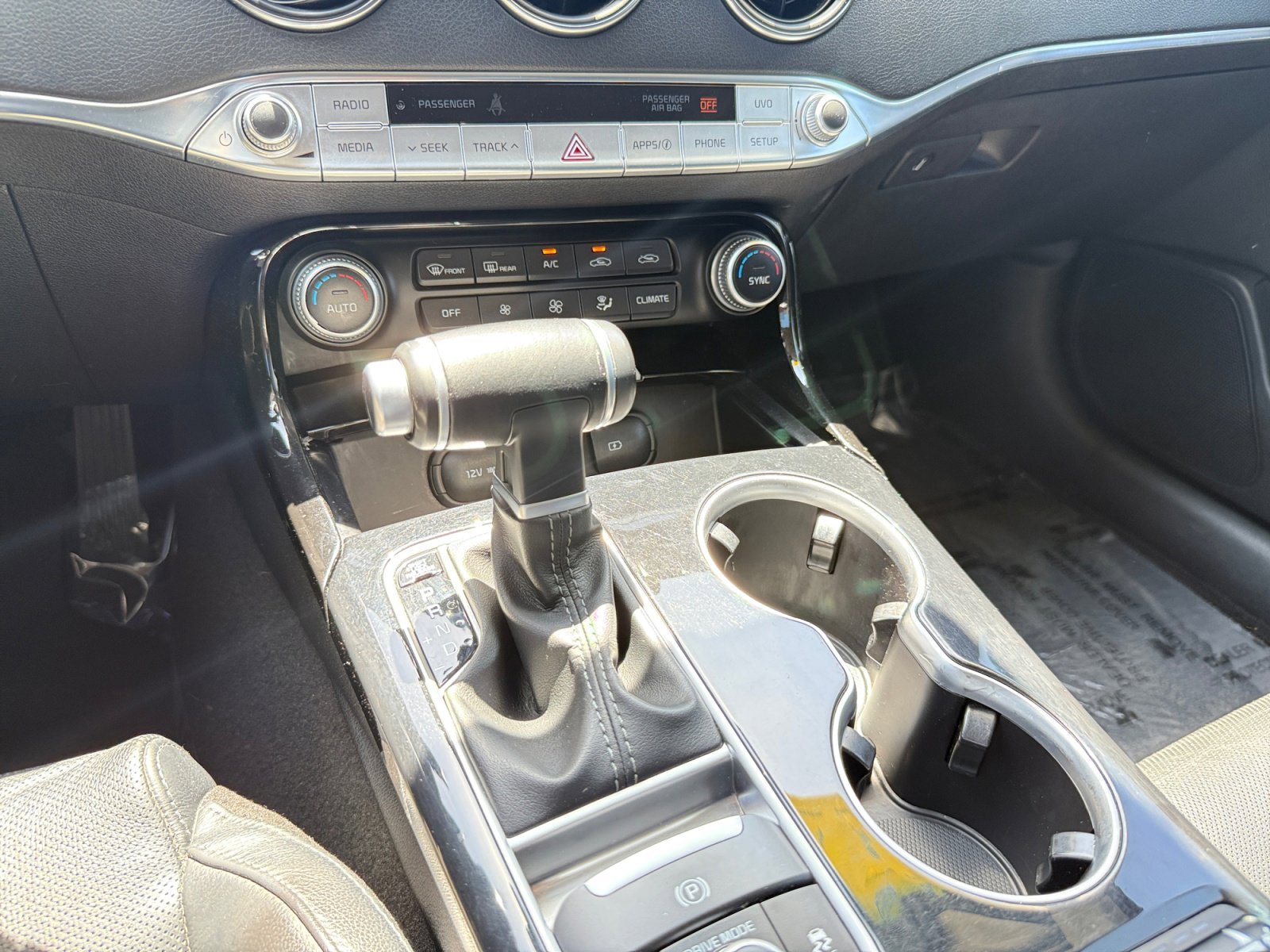 Used 2018 Aurora Black Kia Base image 13