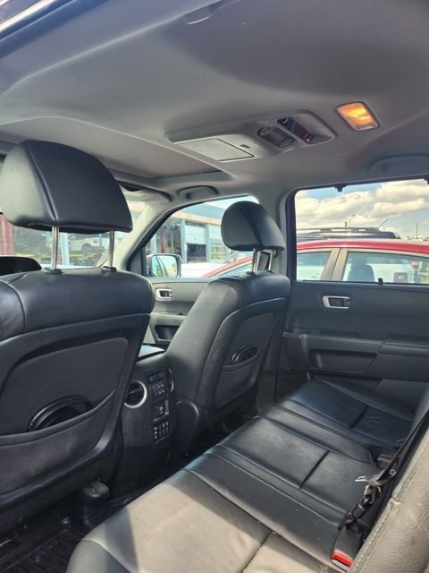 Used 2014 Gray Honda Touring image 14