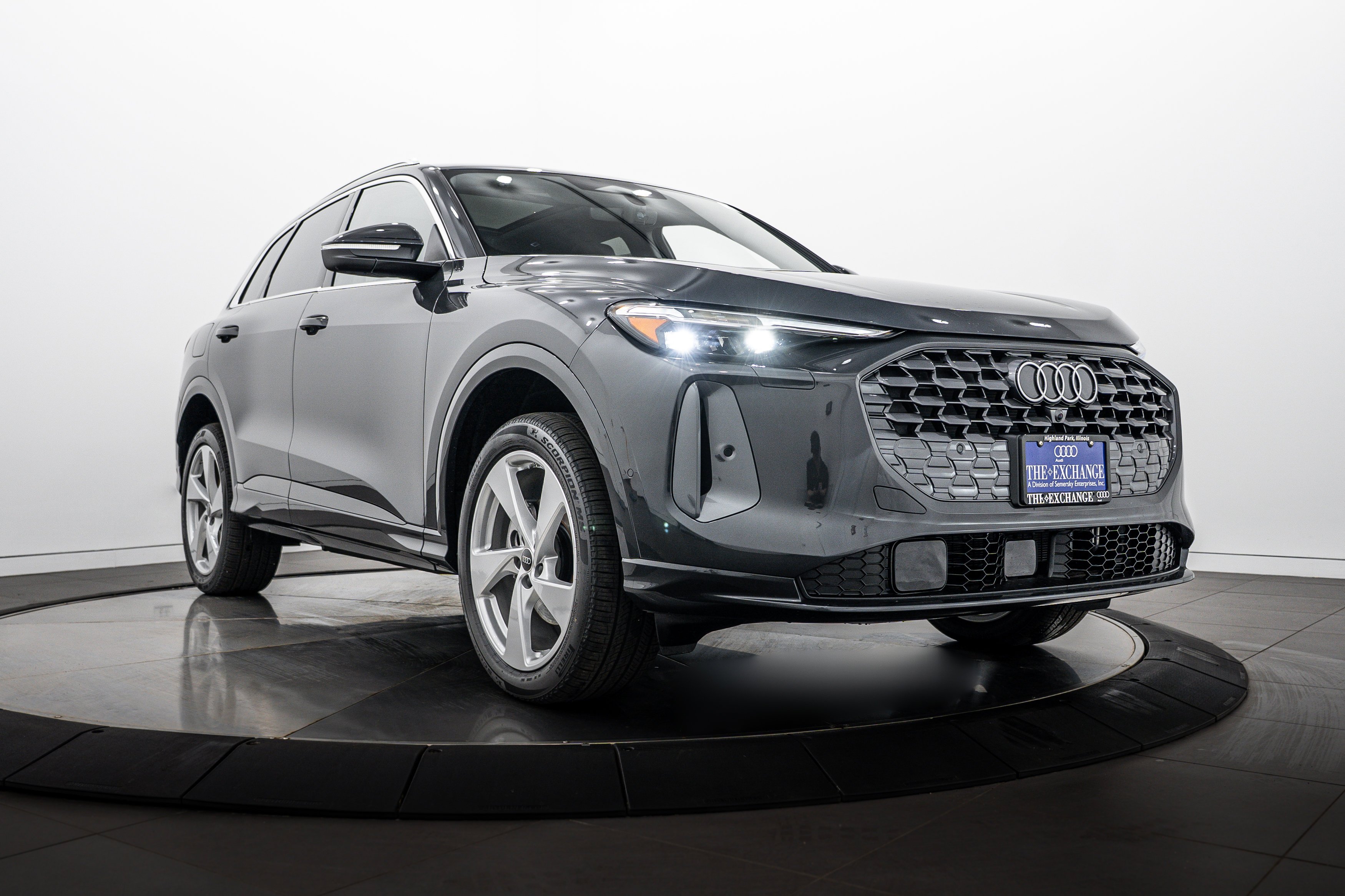 2026 Audi Q5 Premium Plus quattro's photo