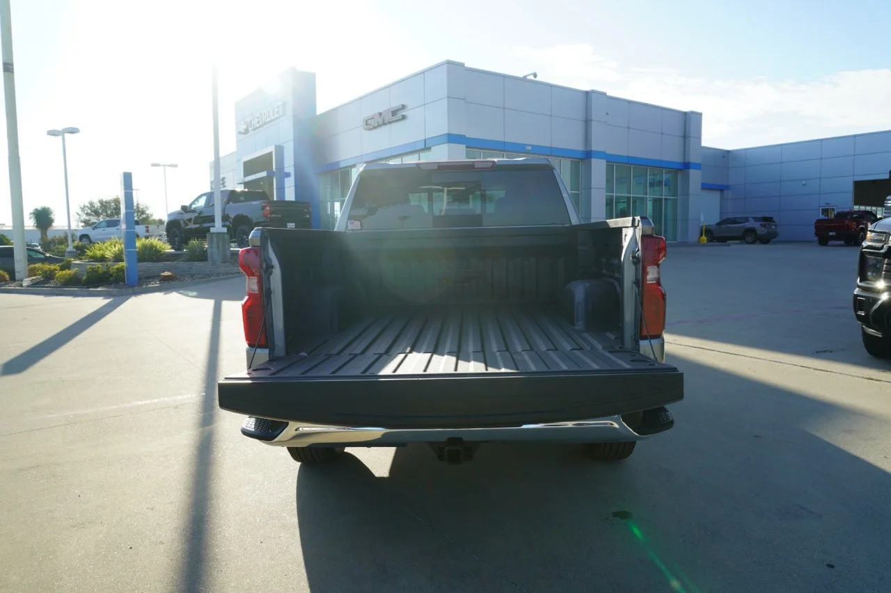 2026 Chevrolet Silverado 1500 LT - Photo 9