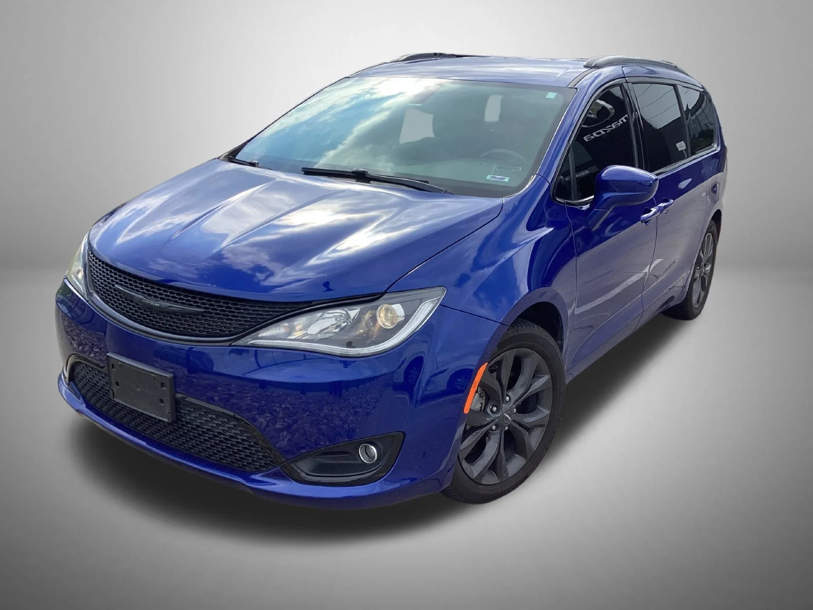 Used 2019 Blue Chrysler Touring Plus image 1