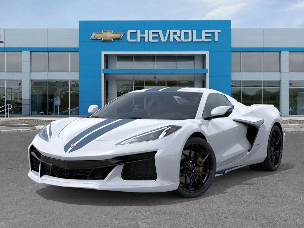 Used 2025 Arctic White Chevrolet 1LZ image 6