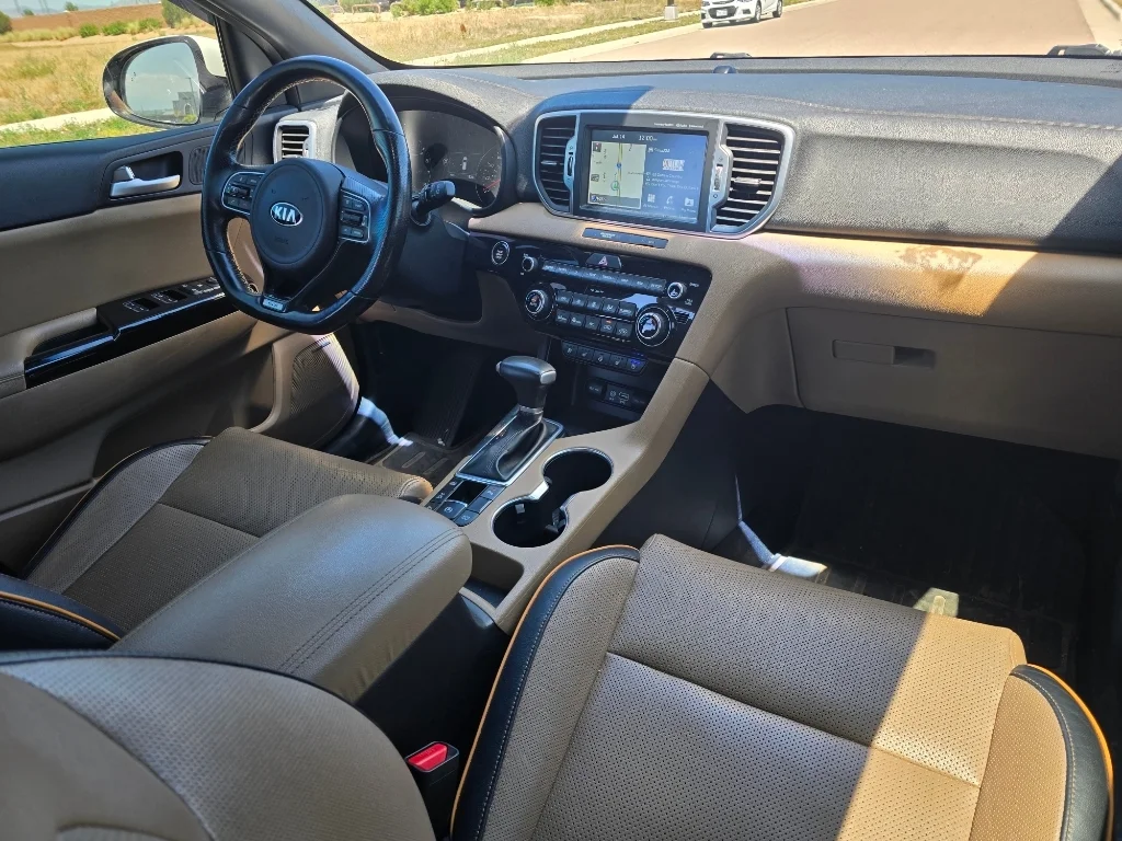 Used 2018 Snow White Pearl Kia SX Turbo image 27