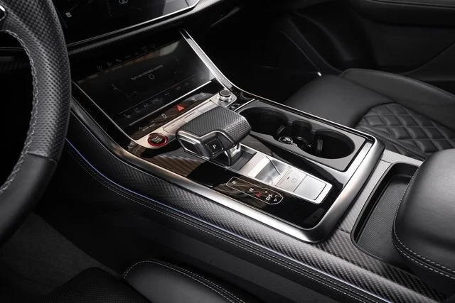 Used 2024 Daytona Gray Pearl Effect Audi 4.0T Prestige image 32