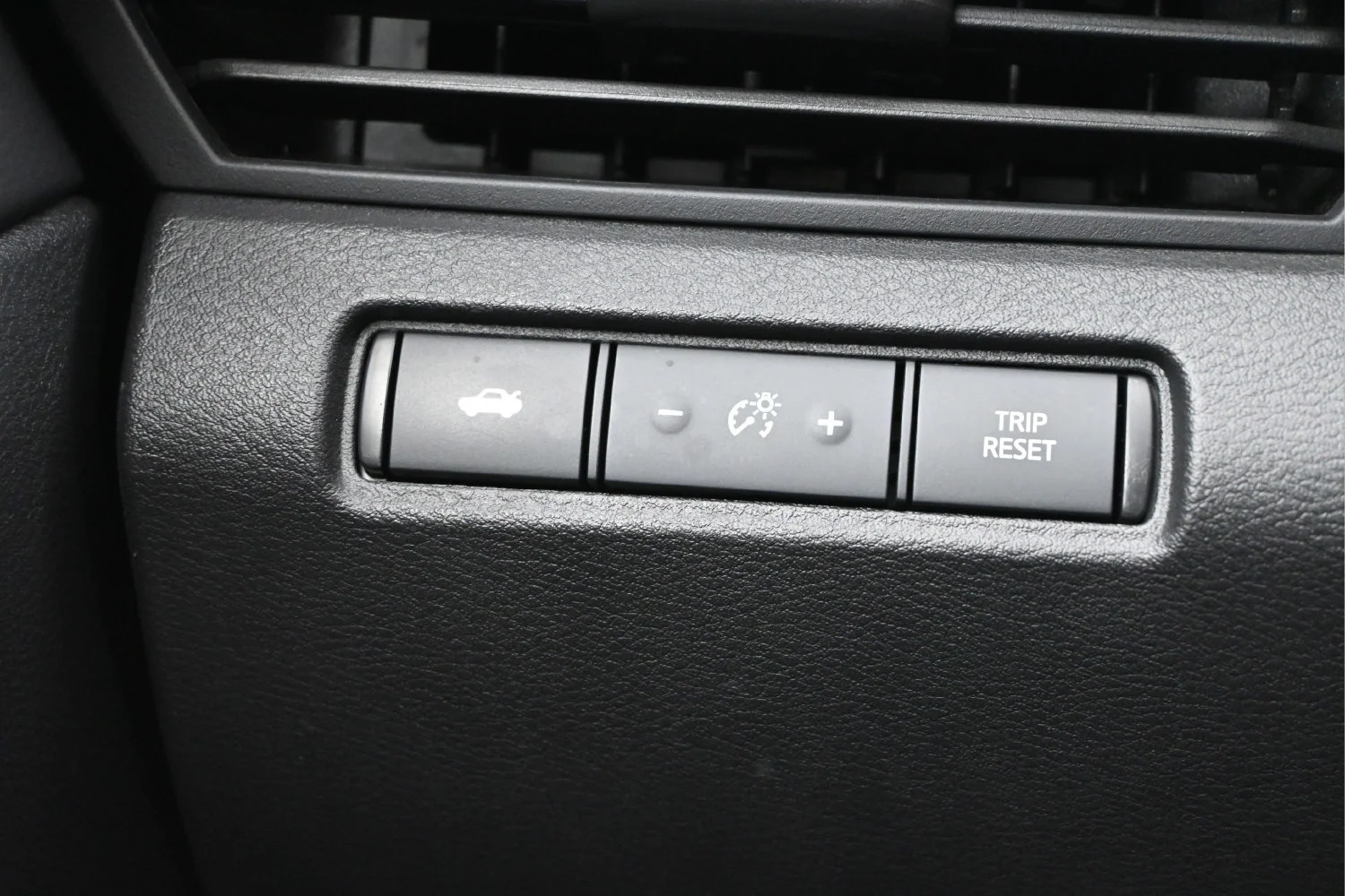 Used 2025 White Nissan SV image 14