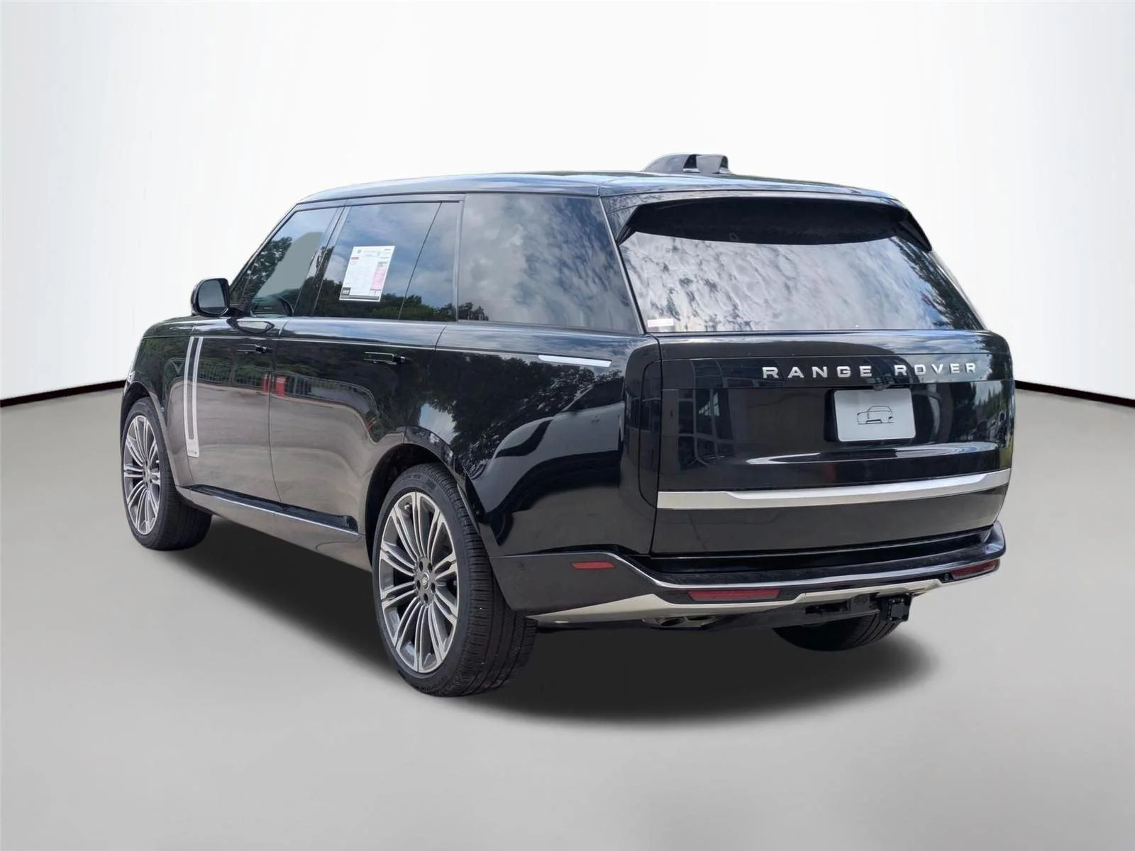 Certified Used 2025 Santorini Black Metallic [Black] LAND ROVER AUTOBIO image 36
