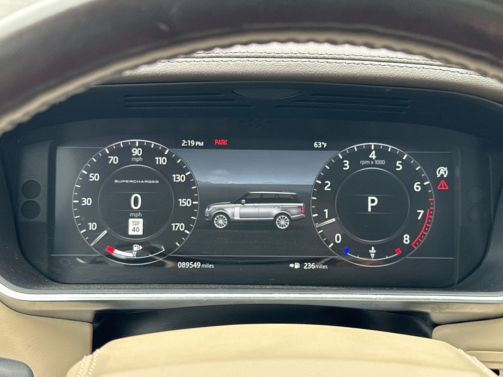 Used 2018  Land Rover 5.0L V8 Supercharged image 23