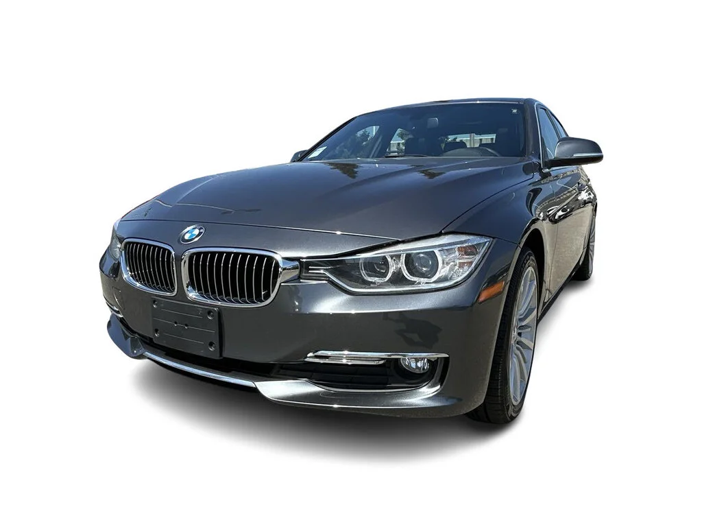 Used 2015 Mineral Grey Metallic BMW xDrive Sedan Dilawri Certified   Local BC   No Acc image 5