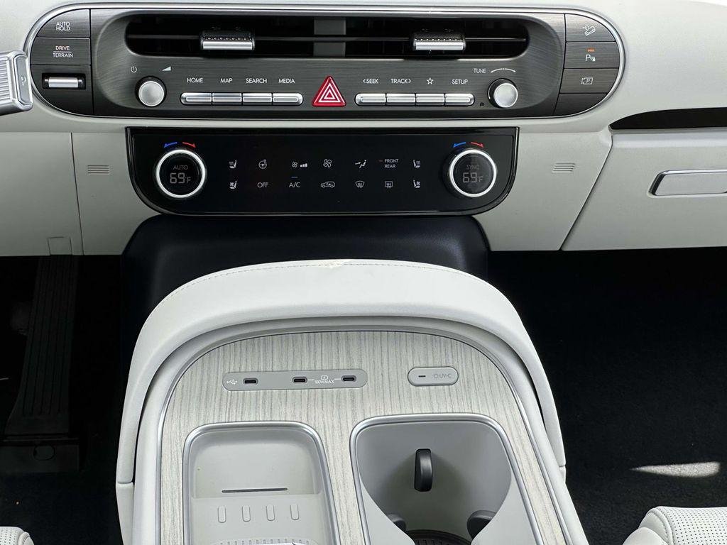 New 2026 Black Hyundai Calligraphy AWD image 22
