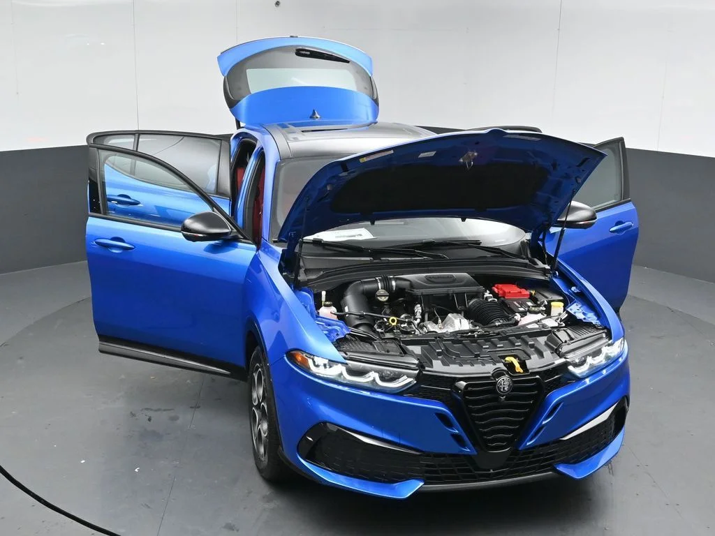 New 2026 Misano Blue Metallic Exterior Paint Alfa Romeo Base image 51