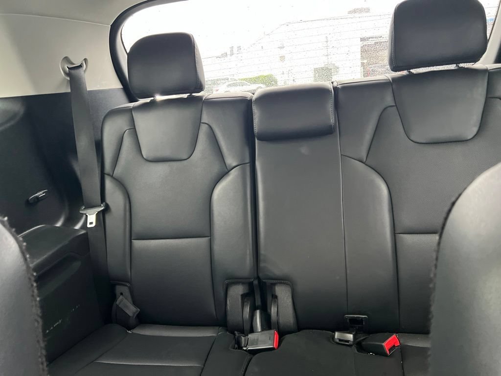 Used 2022  Kia SX image 12