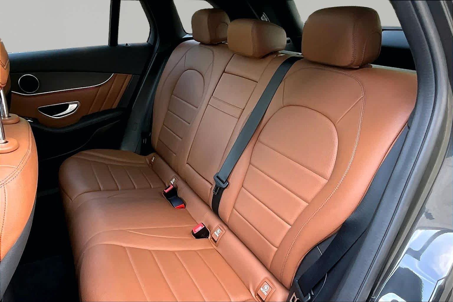 Used 2022 Graphite Grey Metallic Mercedes-Benz GLC 300 image 21
