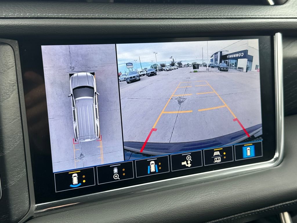 2021 GMC Yukon Denali - Photo 29