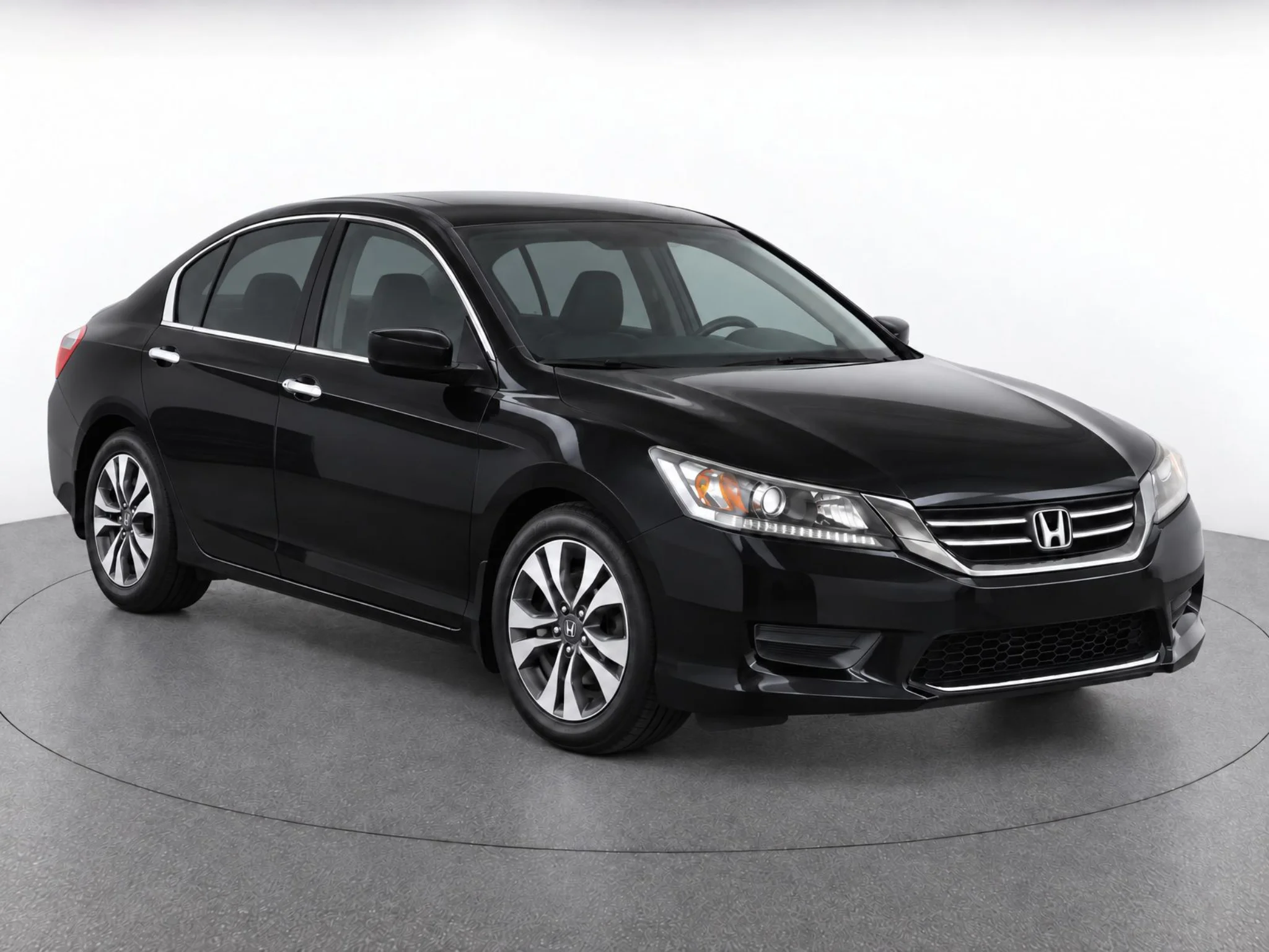Used 2015 Crystal Black Pearl Honda LX image 29