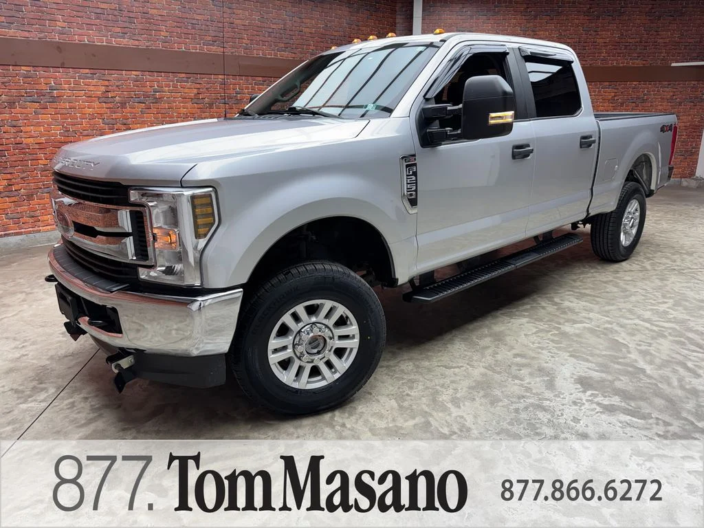 2018 Ford F-250 XL 4x4 Crew Cab 6-3/4' Box's photo