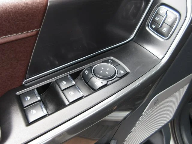 Certified Used 2023 Avalanche Ford Lariat image 10