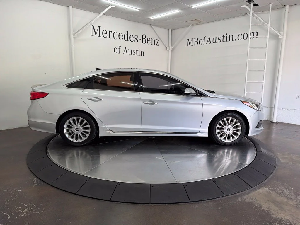 Used 2015 Silver Hyundai Limited image 8