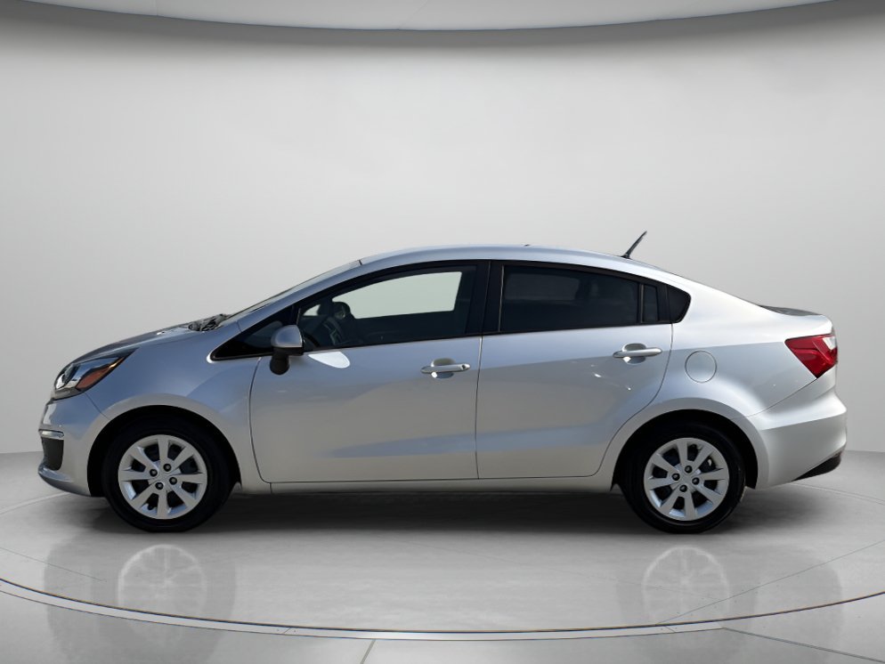 Used 2016 Bright Silver Metallic Kia LX image 5