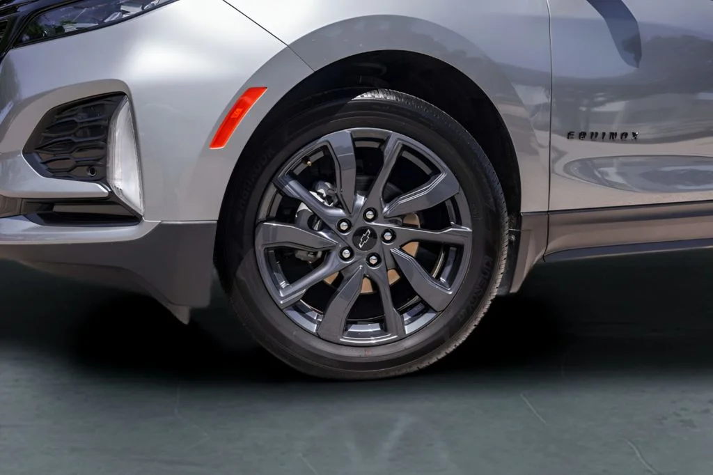 Used 2024 Gray Chevrolet RS image 4