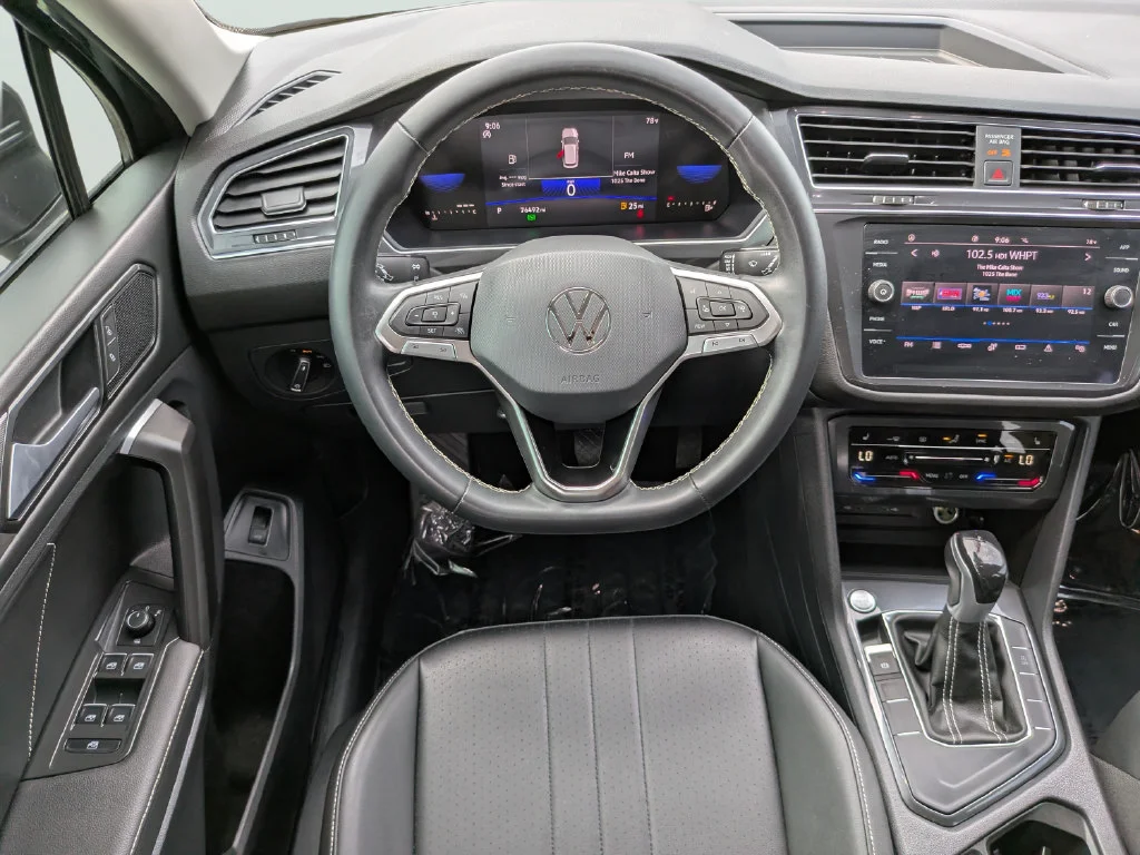 Used 2023 Gray Volkswagen 2.0T SE image 12