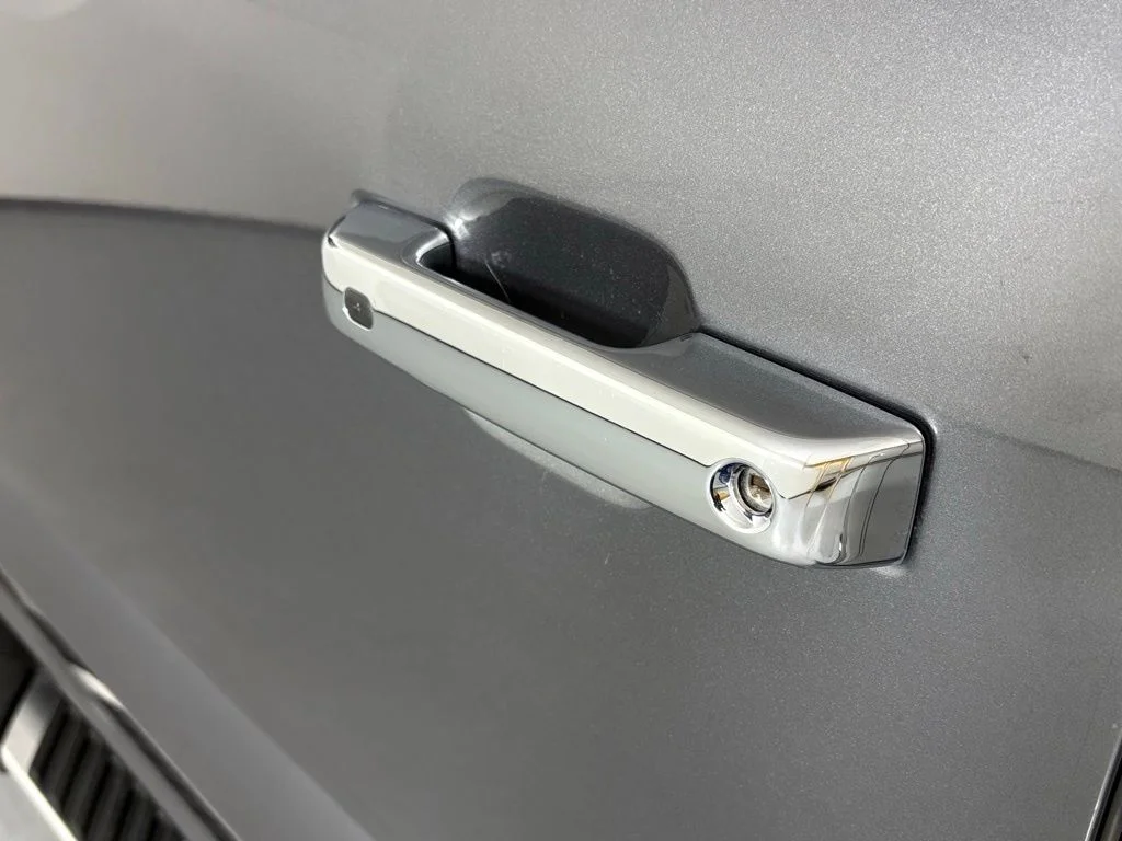 Used 2023 Gray Ford XLT image 12