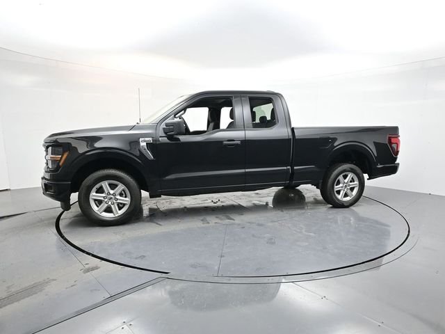 New 2026 Black Ford XLT image 4
