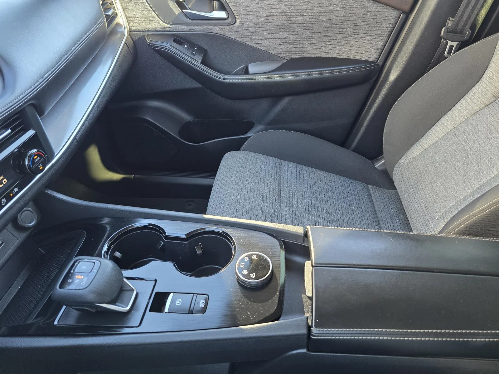 Used 2023 Gun Metallic Nissan SV image 16