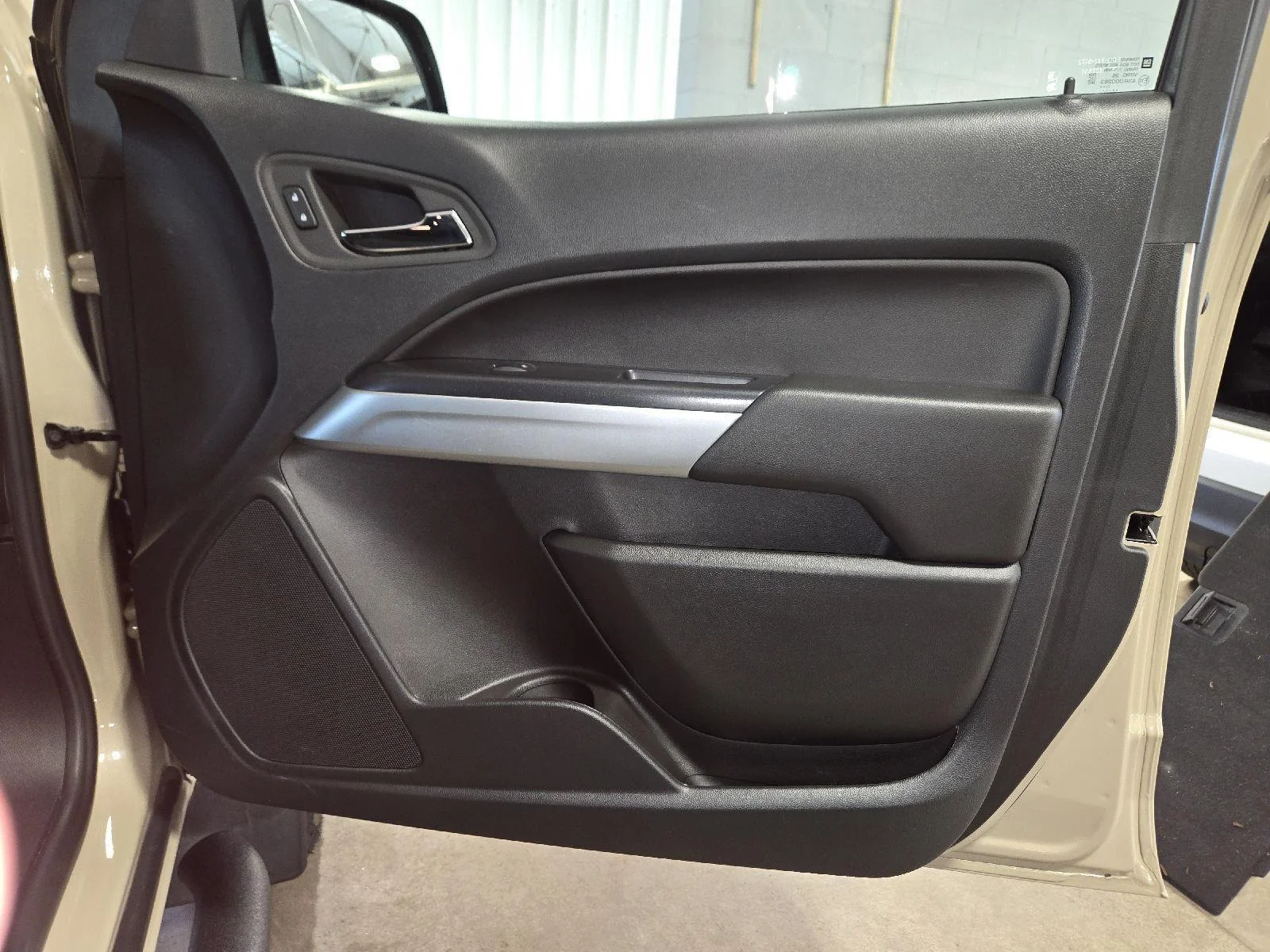 Used 2022 Sand Dune Metallic Chevrolet 4WD ZR2 image 44