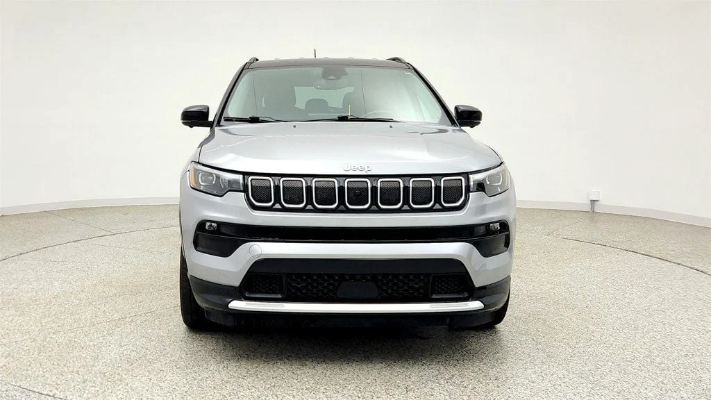 Used 2022 Billet Silver Metallic Clearcoat Jeep Limited 4x4 w/ Elite Group & Driver Assist Group I image 2