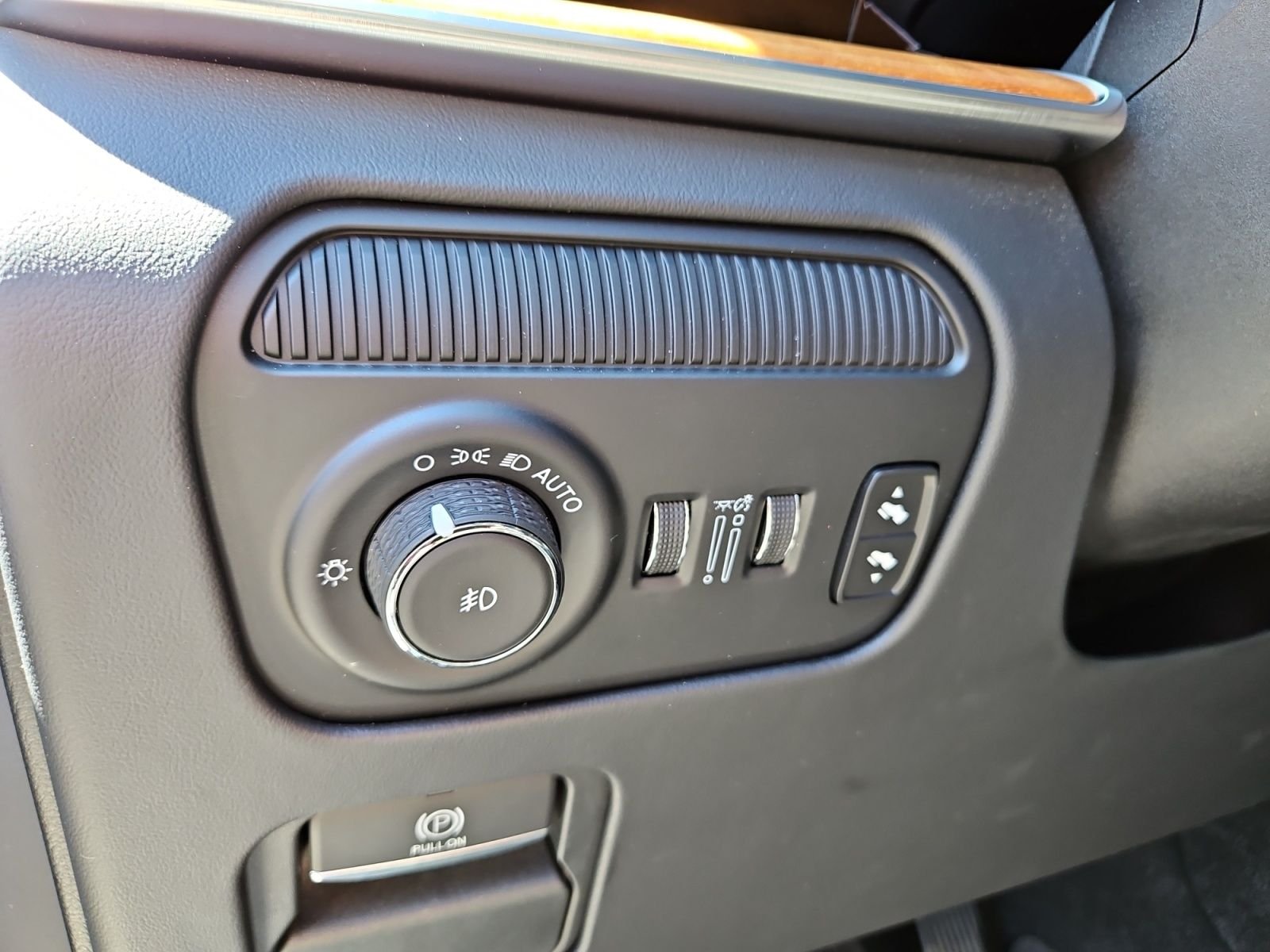 Used 2024 Black Jeep Series III image 24