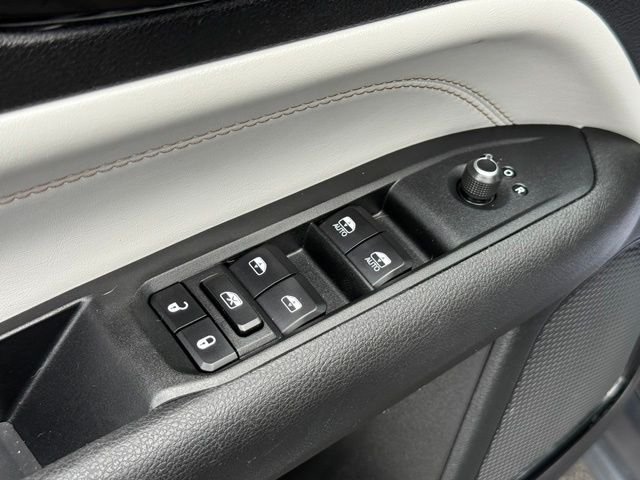 Used 2023 Gray Jeep Limited image 10