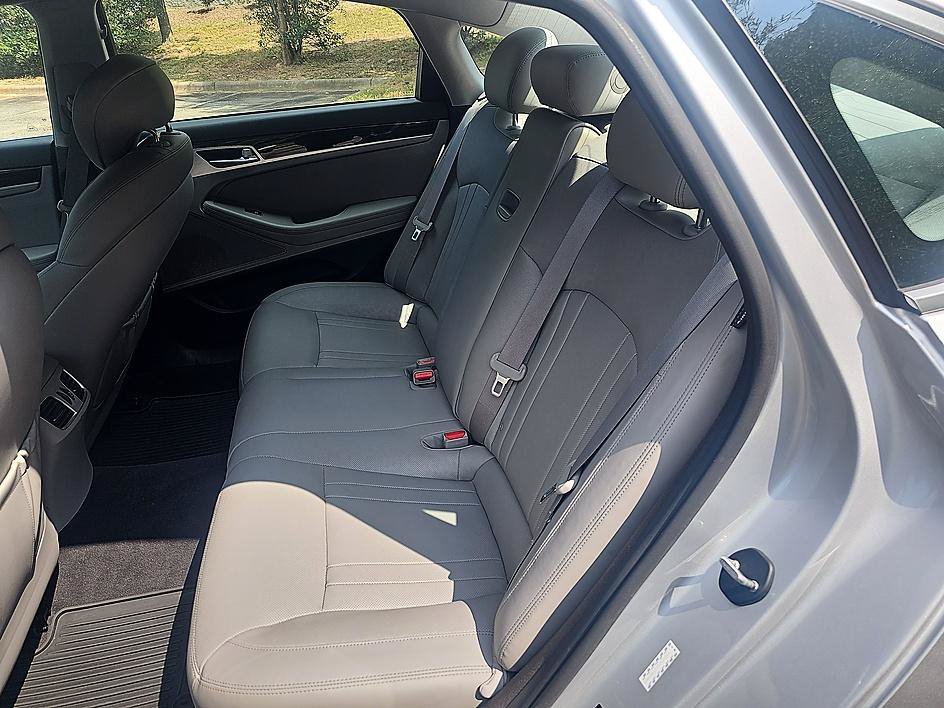 Used 2015 Santiago Silver Hyundai 3.8L image 28