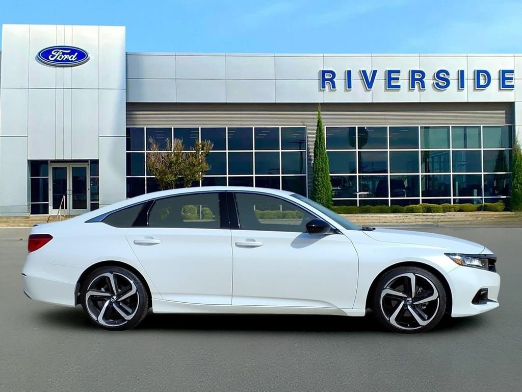 Used 2022 Platinum White Honda Sport 2.0T image 8