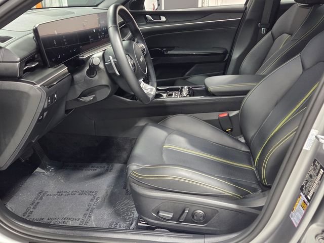 Used 2025 Gray Kia GT image 5