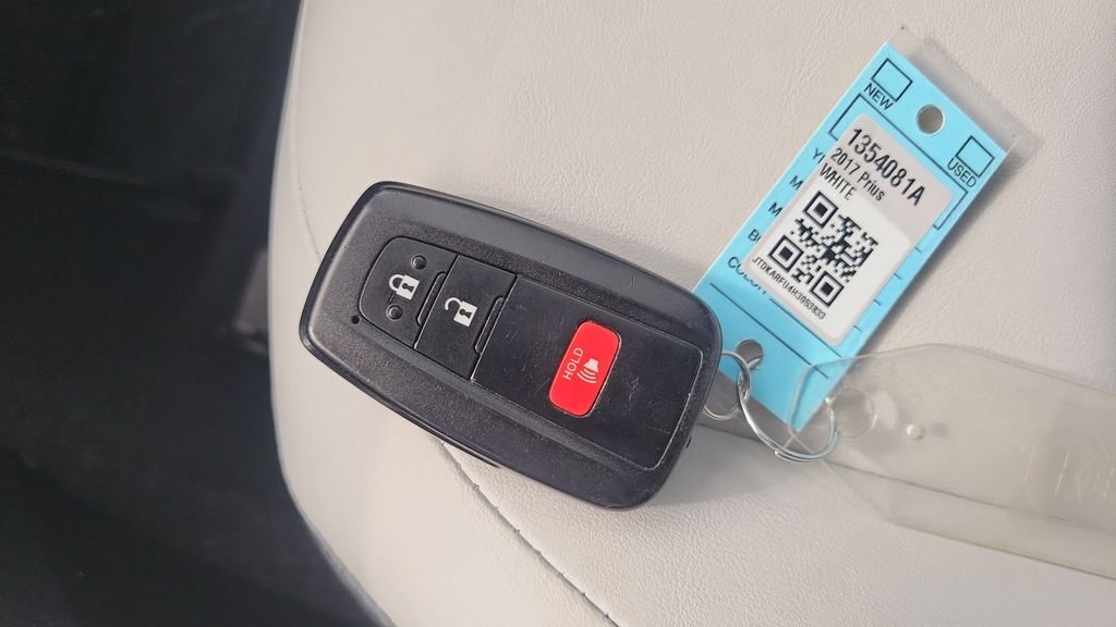 Certified Used 2017 White Toyota Four Touring image 27