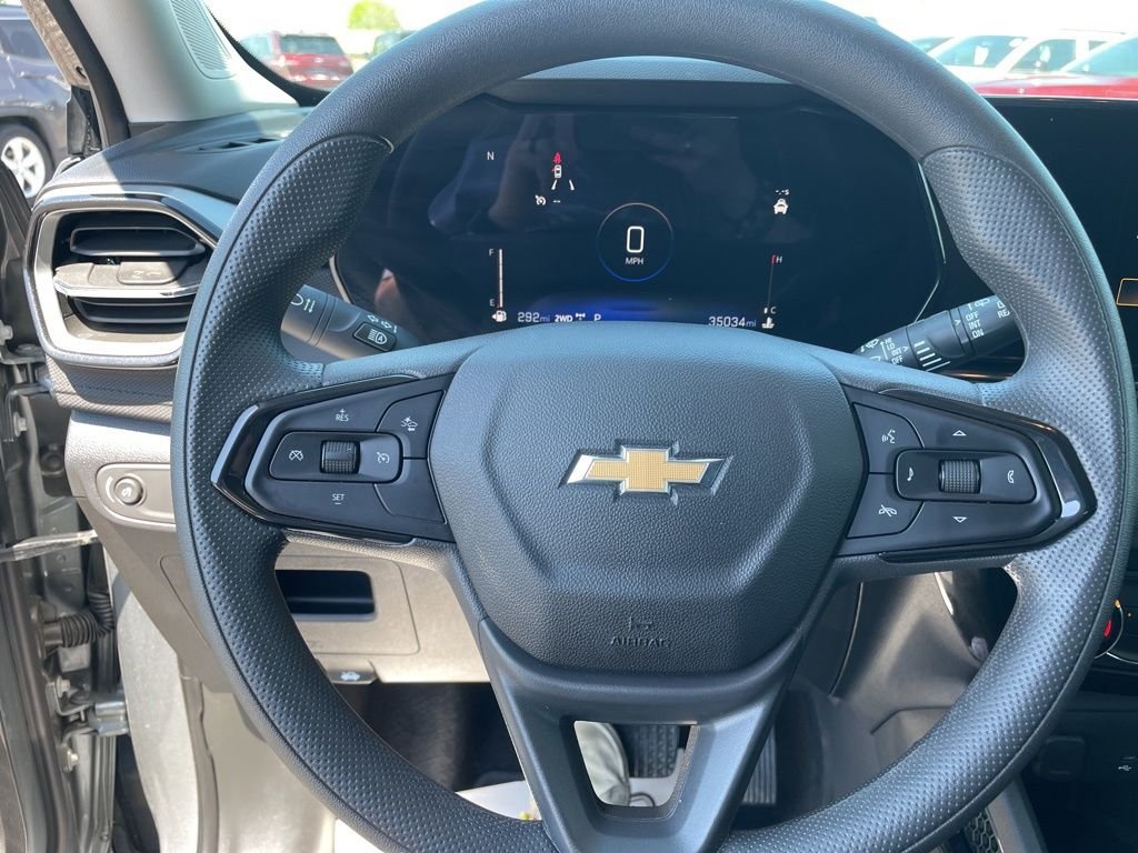 Used 2025 Gray Chevrolet LT image 14