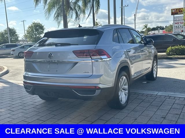 Used 2022 Silver Volkswagen 3.6L V6 SE w/Technology image 6