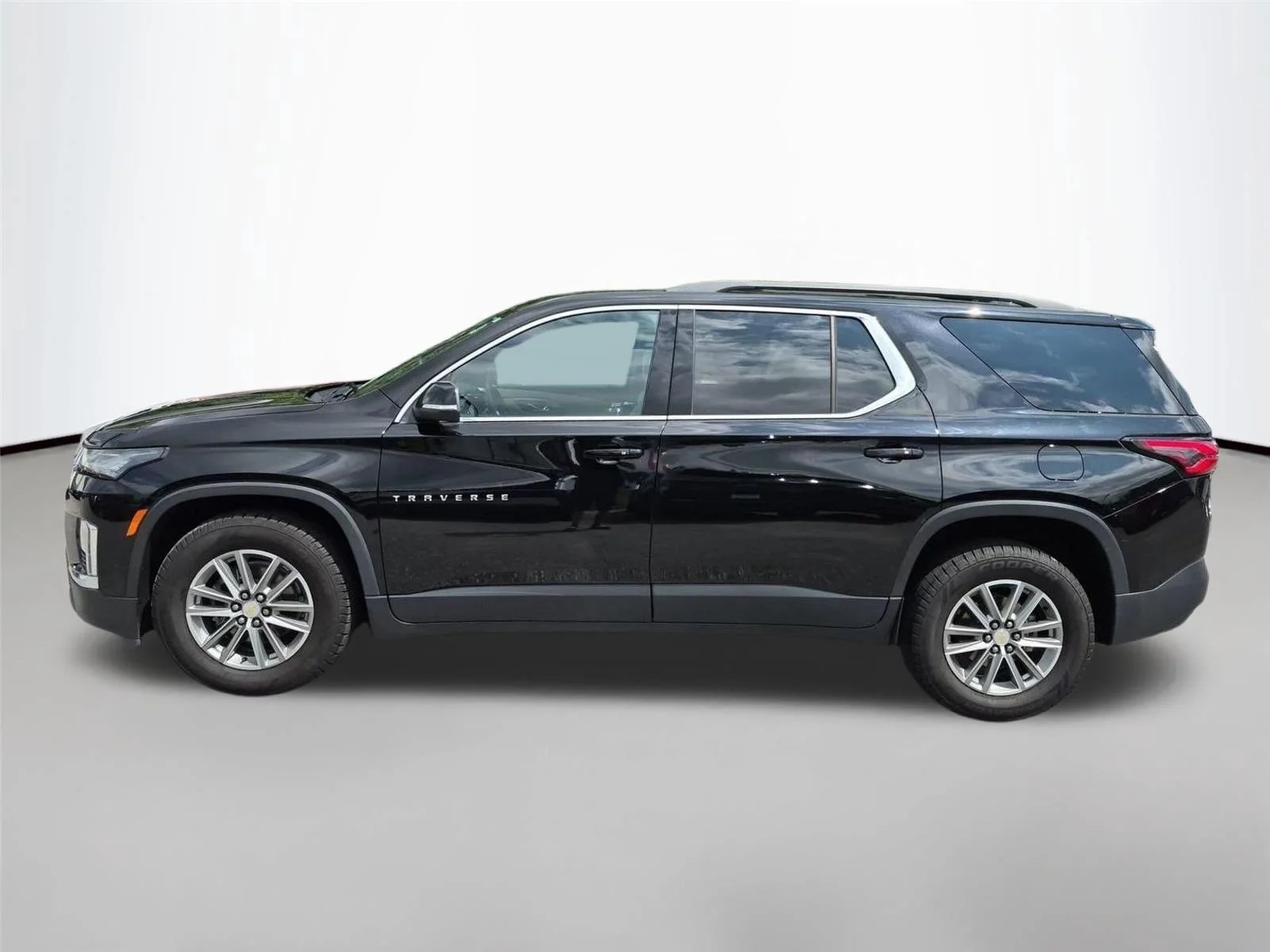 Used 2023 Mosaic Black Metallic Chevrolet LT Leather image 2