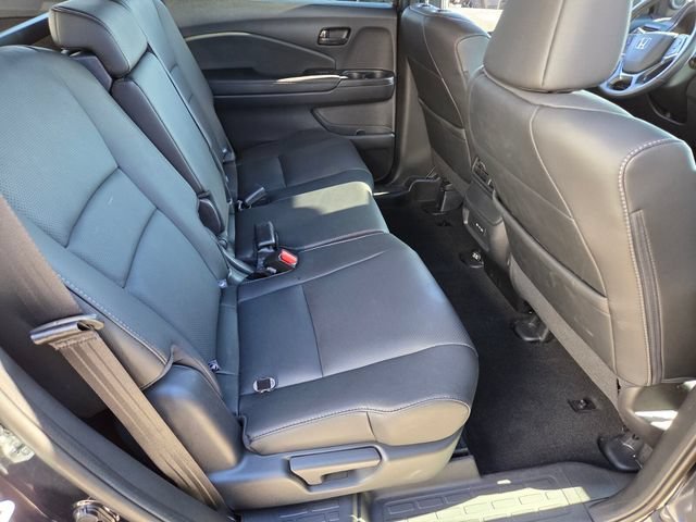 2025 Honda Passport EX-L - Photo 14