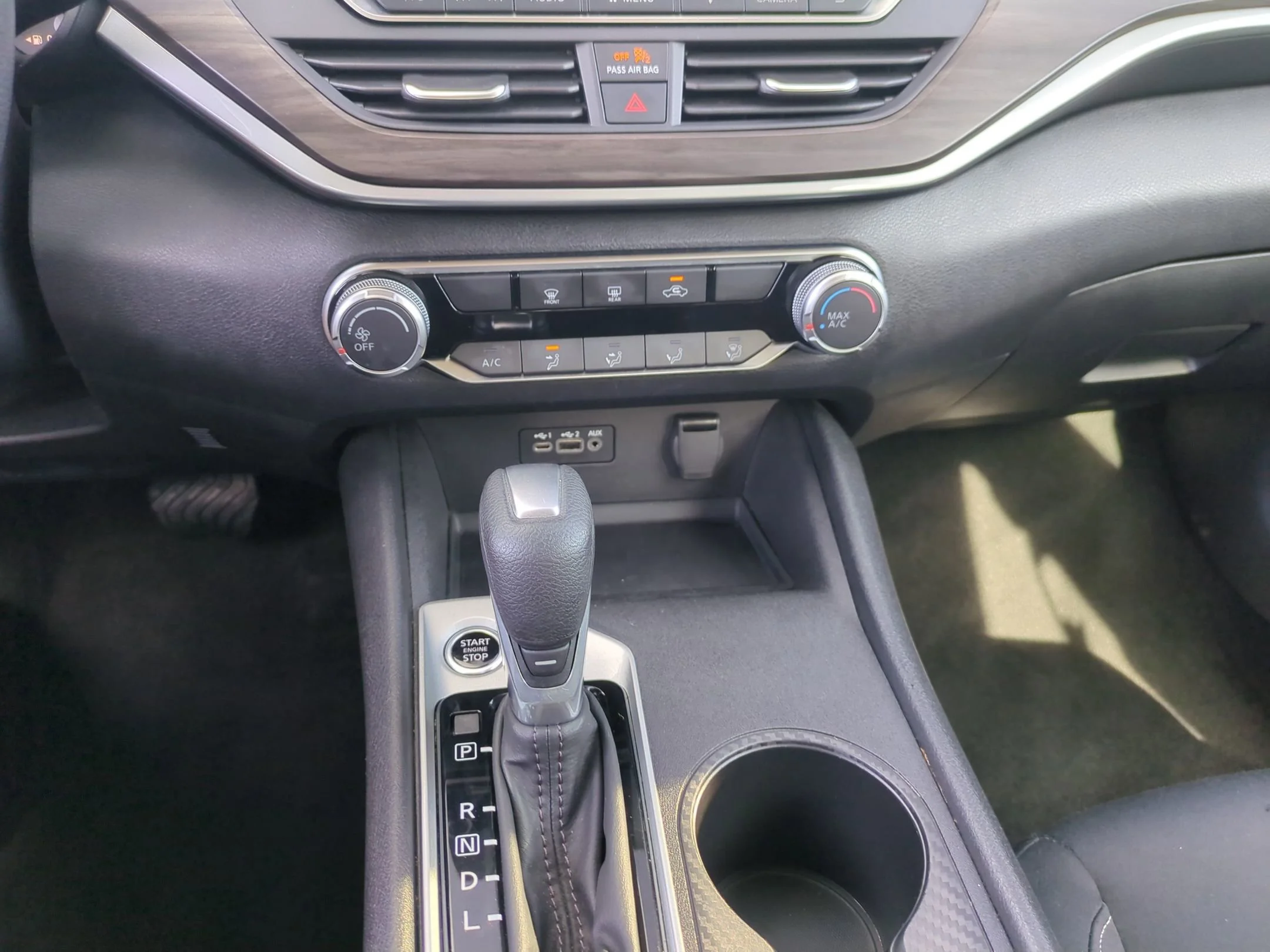 2025 Nissan Altima SV - Photo 22