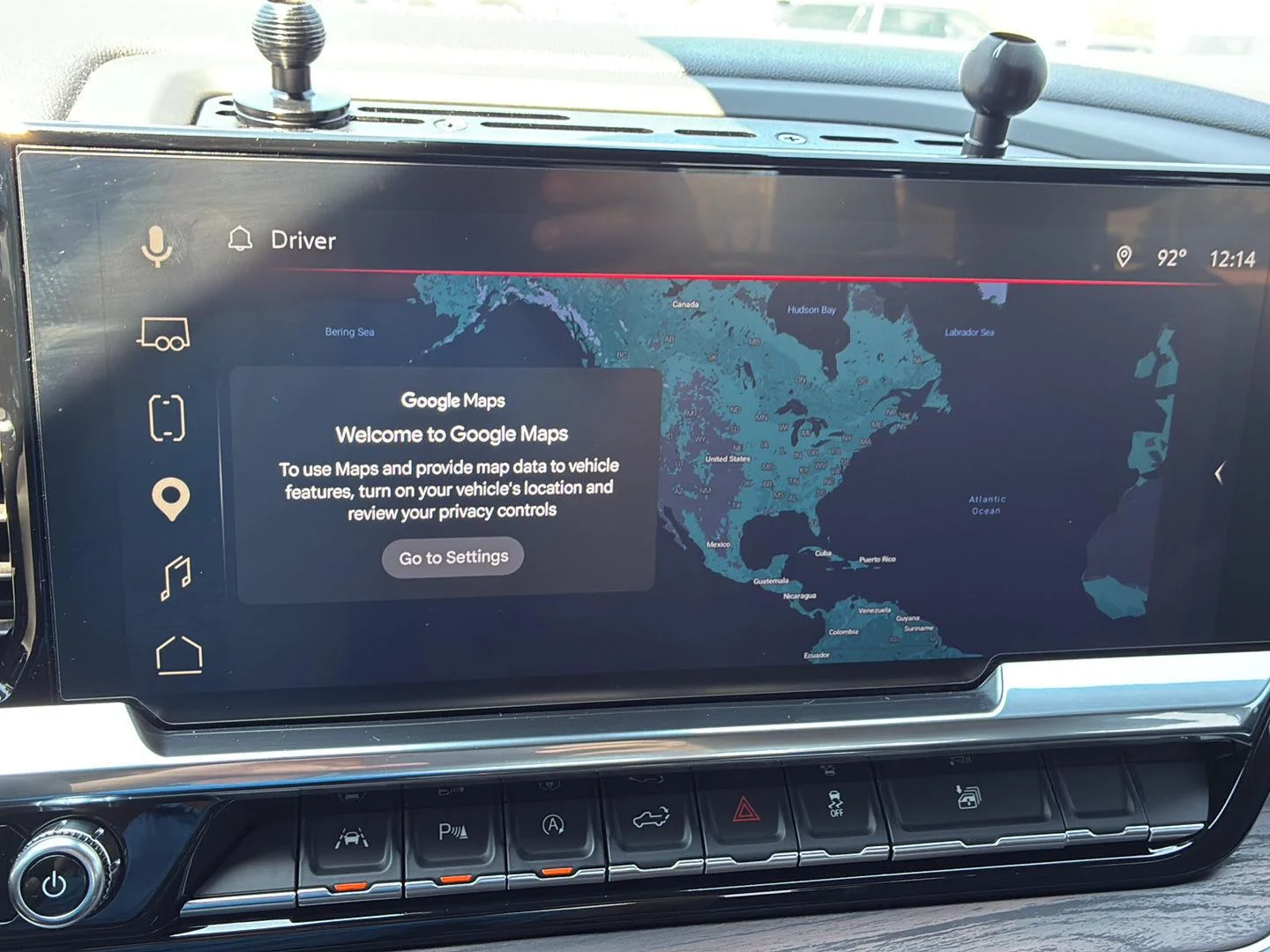 Used 2025 Onyx Black GMC SLT image 40