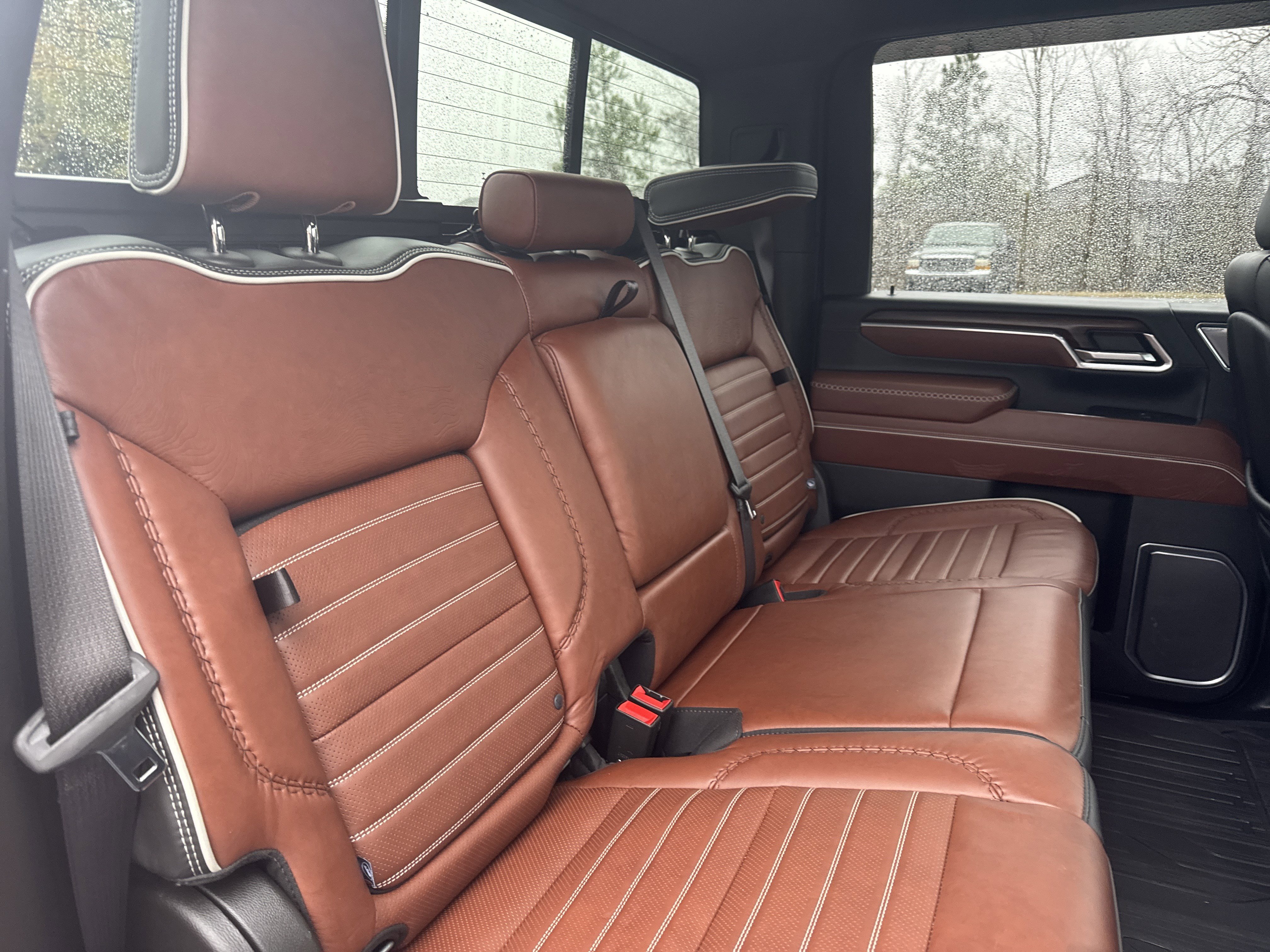 Used 2025 Sterling Metallic GMC Denali Ultimate image 33