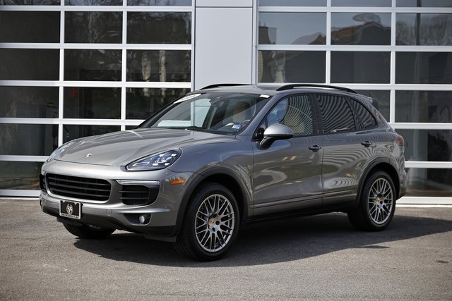 2016 Porsche Cayenne Base